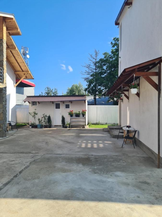 شقة Luca'S House بالوتيشتي المظهر الخارجي الصورة