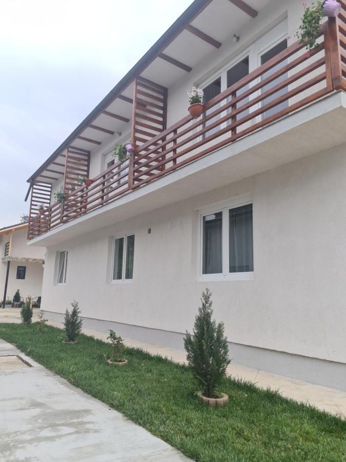 شقة Luca'S House بالوتيشتي المظهر الخارجي الصورة